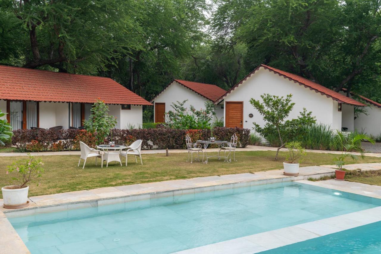 אודייפור Aranya Vilas - A Nature Resort מראה חיצוני תמונה
