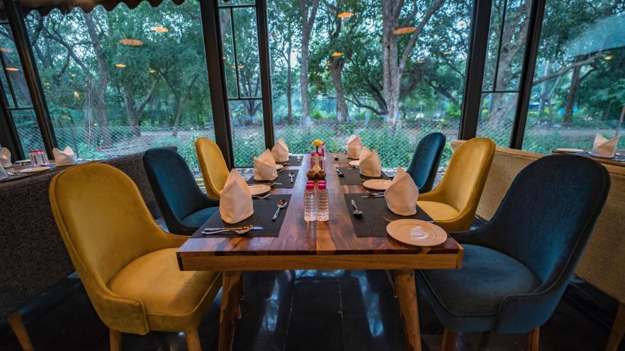 אודייפור Aranya Vilas - A Nature Resort מראה חיצוני תמונה